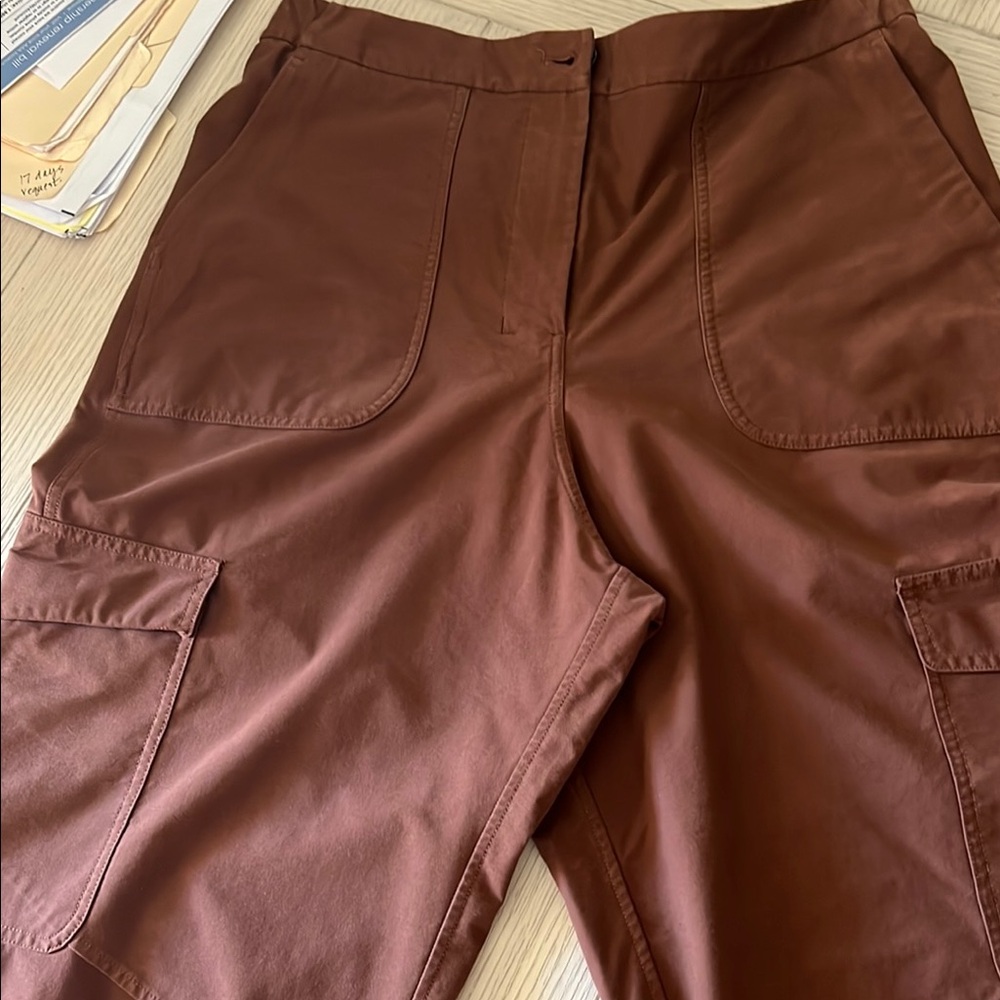 lululemon athletica Brown Cropped Pants